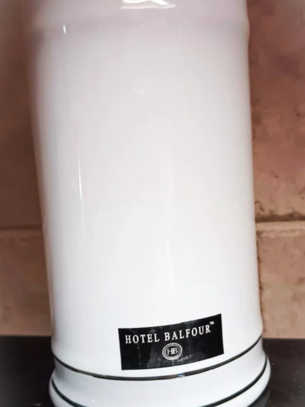 Paris Hotel Balfour, La Maison des Perles, Rue de Lourmel porcelain & platinum.